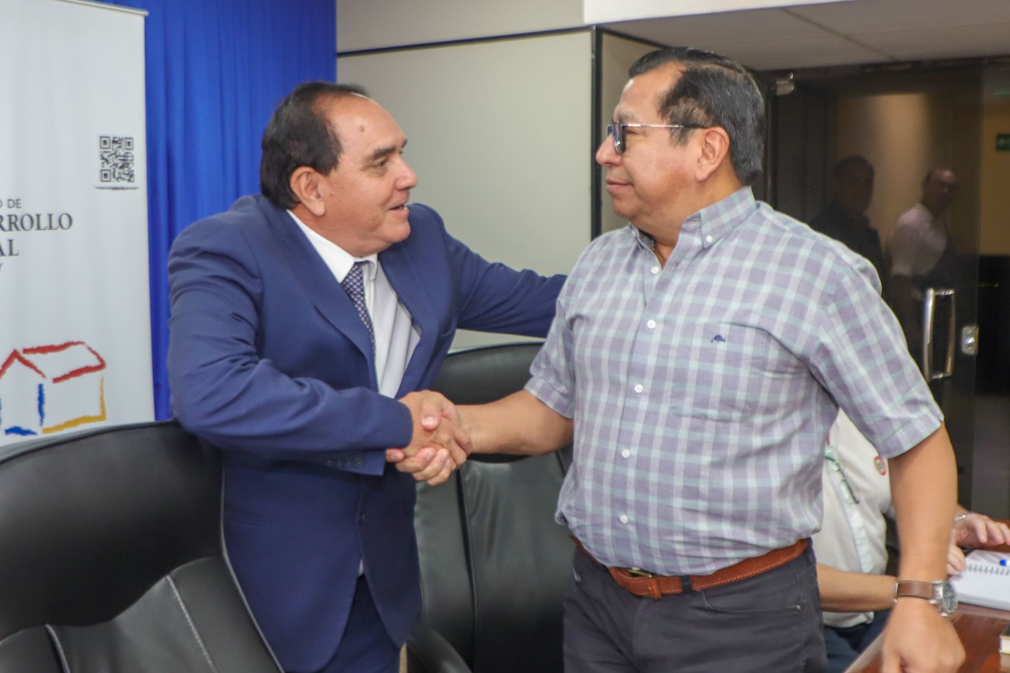 Ministro Rojas destaca rol clave de directores para el éxito del Programa Hambre Cero