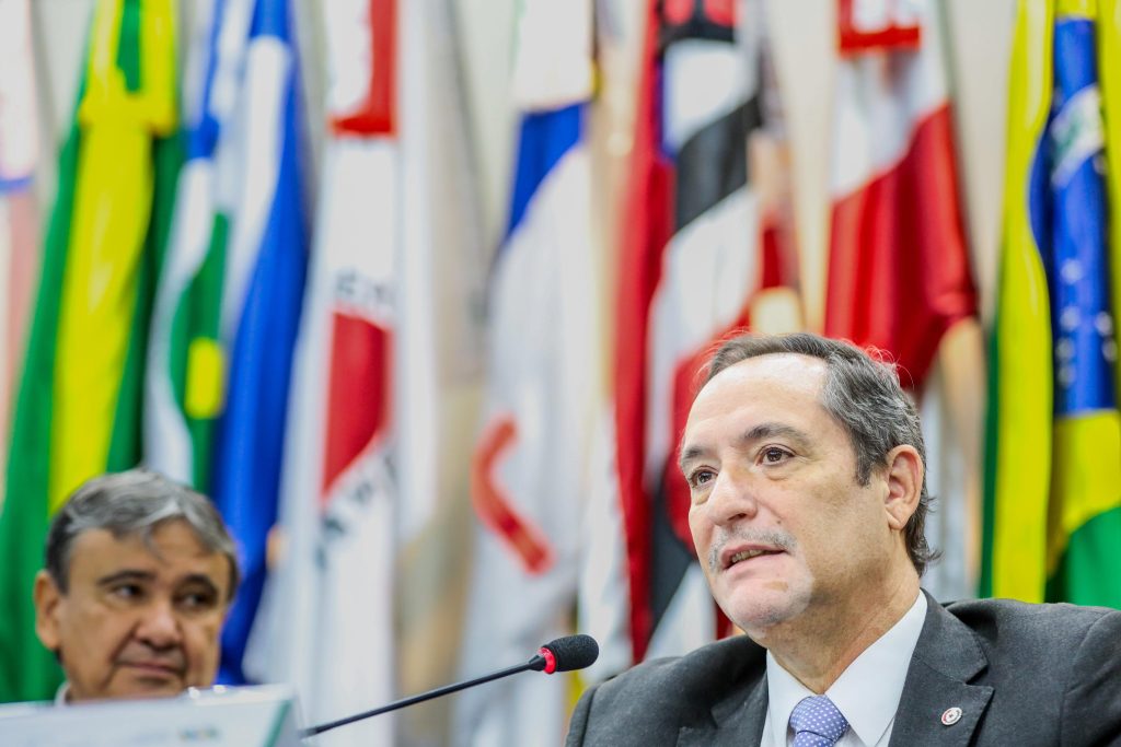 Viceministro Paris destaca avances en la protección social con innovaciones en las políticas públicas