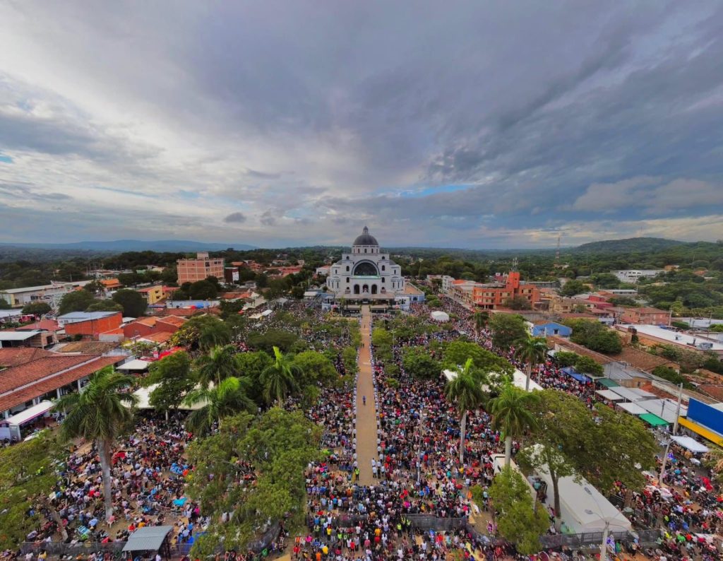 Ministro Rojas se comprometió analizar carta pastoral de la CEP en la que se citan avances en la protección social